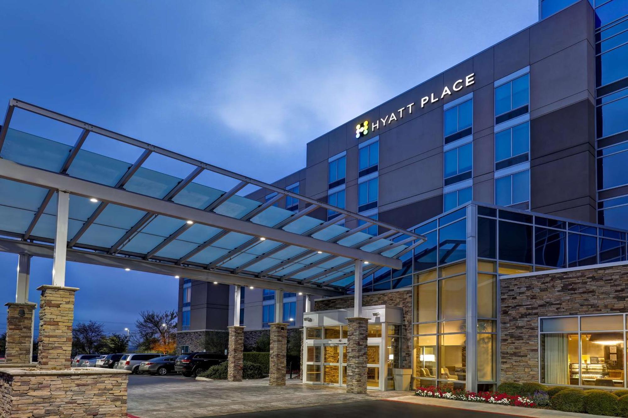 Hyatt Place San Antonio North Stone Oak Hotel Exterior photo