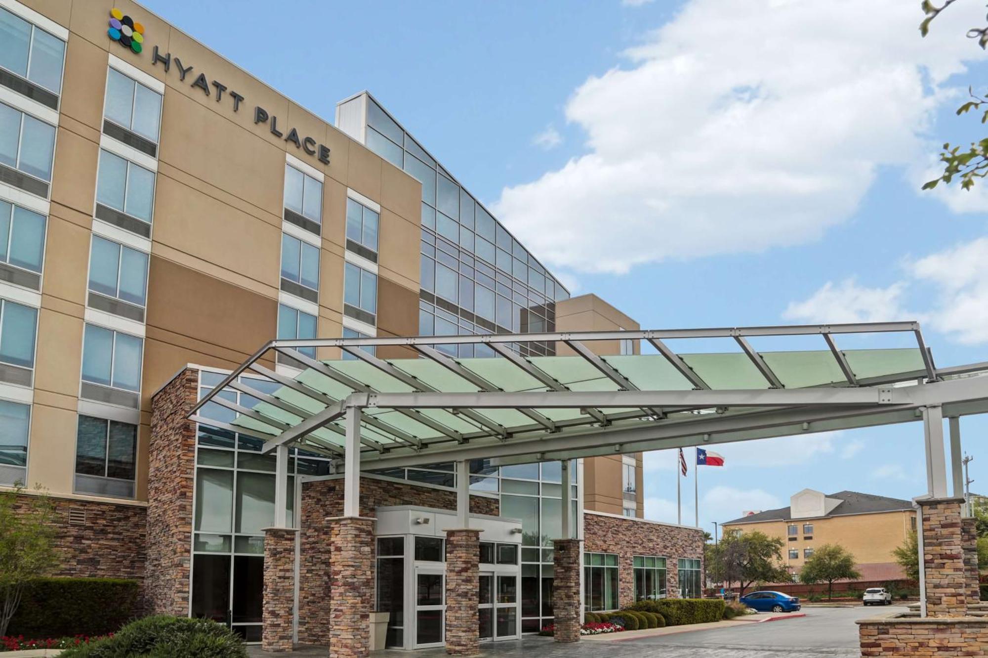 Hyatt Place San Antonio North Stone Oak Hotel Exterior photo