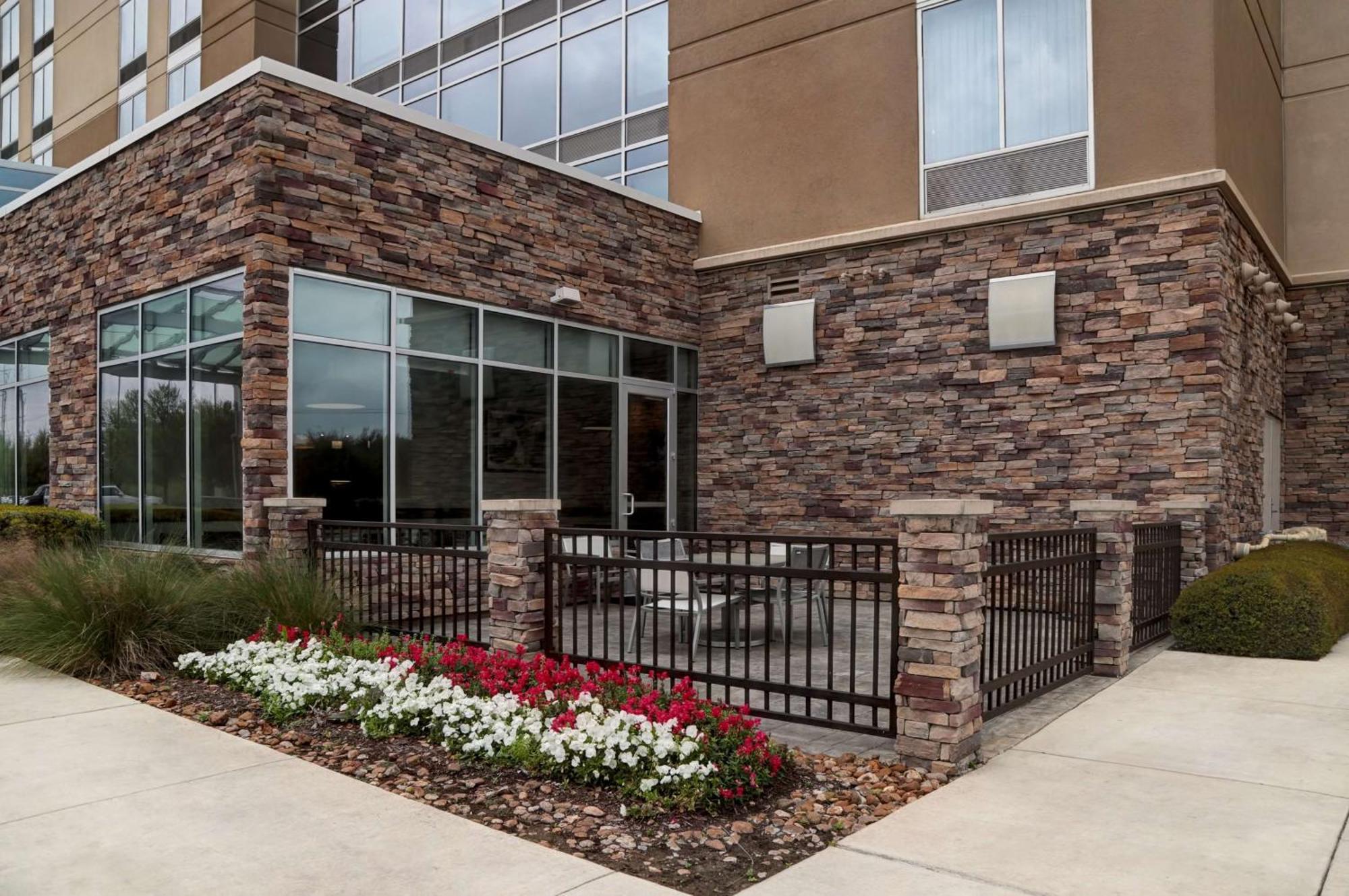 Hyatt Place San Antonio North Stone Oak Hotel Exterior photo